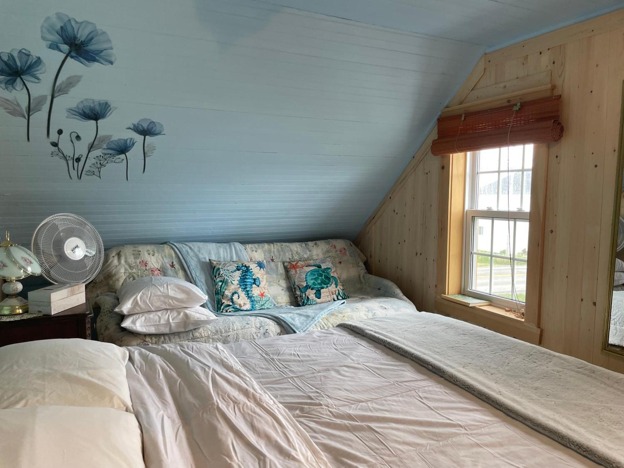 Gite La Belle Forillonne Chambre Bleu Ciel Gaspé Exterior foto